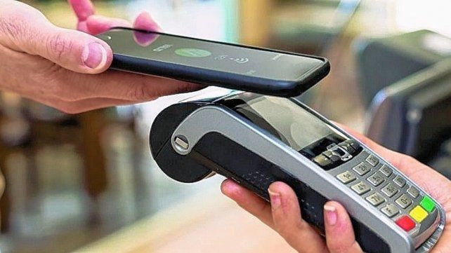 El lunes 29 de noviembre comenzará a funcionar plenamente en la Argentina el sistema de Transferencias 3.0, un mecanismo de pagos digitales que hará interoperables a los códigos QR y que permitirá usar cualquier billetera digital.