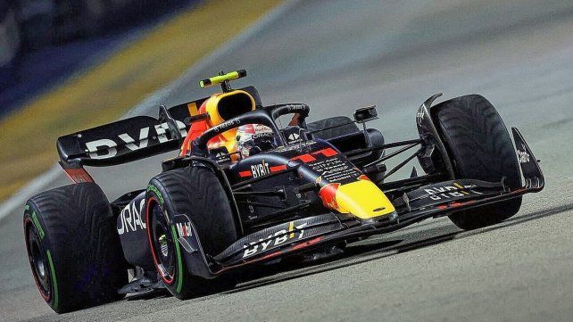 Checo Pérez celebró en Singapur.
