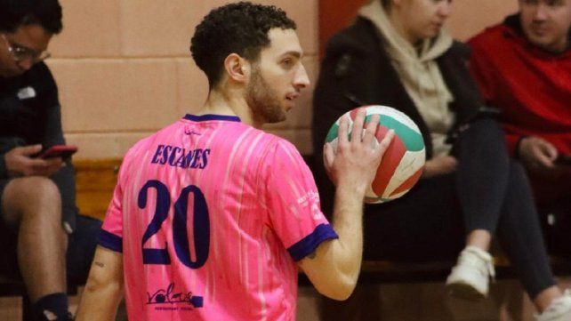 Santiago Escanes busca el sueño nacional con Club Voleibol Gandia. Santiago Escanes busca el sueño nacional con Club Voleibol Gandia.