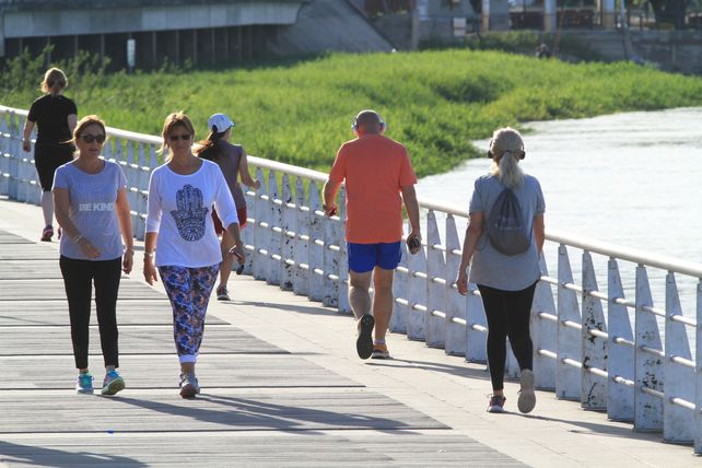 Hábitos. La actividad física ayuda a prevenir enfermedades. Hábitos. La actividad física ayuda a prevenir enfermedades.