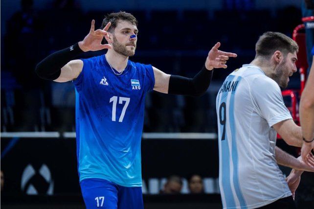 Luciano Vicentín fue uno de los goleadores de la Selección Argentina. Luciano Vicentín fue uno de los goleadores de la Selección Argentina.