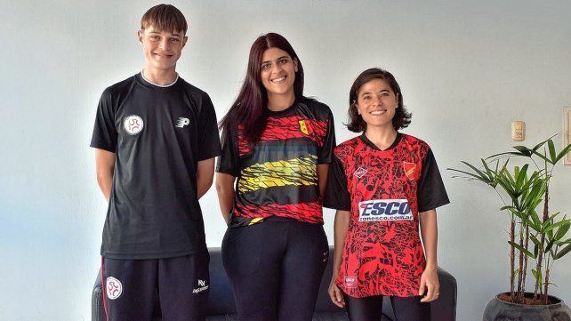 Los nuevos formadores de futsal transmiten sus conocimientos en los clubes que representan. Los nuevos formadores de futsal transmiten sus conocimientos en los clubes que representan.