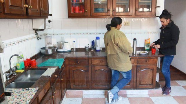 El refugio municipal está ubicado en calle Belgrano 587 de Paraná. El módulo transitorio residencial tiene una capacidad para 32 personas