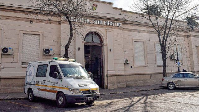 Balazo en la cabeza: máxima preocupación por un hombre herido en barrio Toma Nueva. Balazo en la cabeza: máxima preocupación por un hombre herido en barrio Toma Nueva.