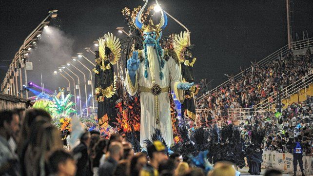 Gualeguaychú es Carnaval: Papelitos.