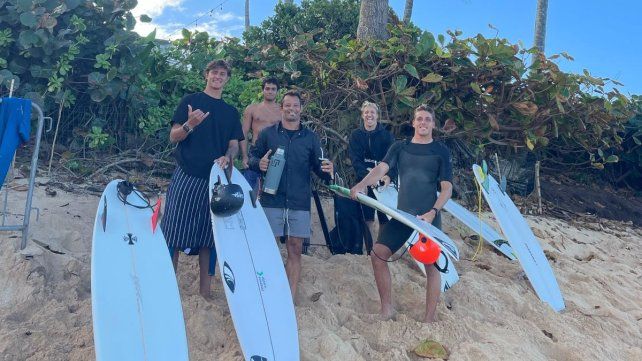 La banda argentina en Hawaii, incluidas tres joyas del semillero. Llegando su surfing a otro nivel. La banda argentina en Hawaii, incluidas tres joyas del semillero. Llegando su surfing a otro nivel.