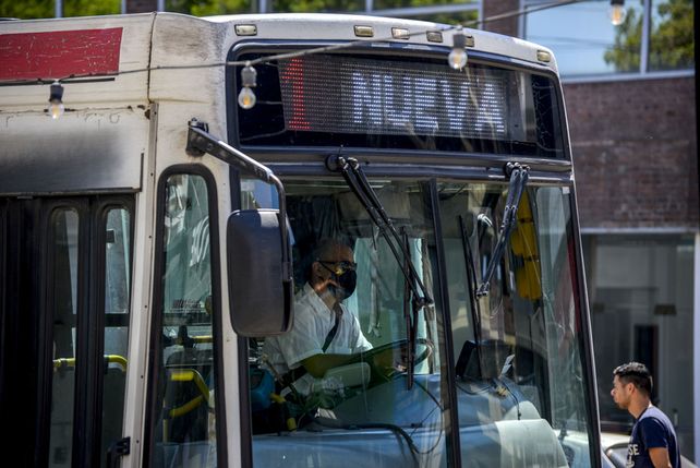 Servicio. Pasadas las 15 volvieron a circular los colectivos urbanos.
