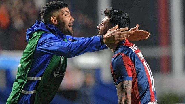 San Lorenzo derrotó a San Pablo con gol de Adam Bareiro San Lorenzo derrotó a San Pablo con gol de Adam Bareiro