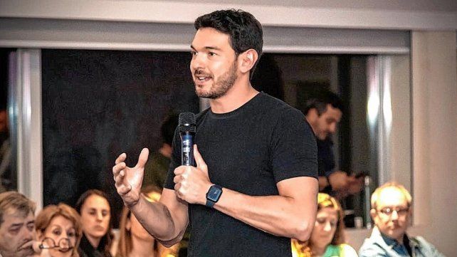 Emanuel Gainza adelantó parte de su programa de gestión en caso de ser electo intendente de Paraná. Emanuel Gainza adelantó parte de su programa de gestión en caso de ser electo intendente de Paraná.