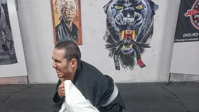 Diferentes llaves del jiu jitsu. Diferentes llaves del jiu jitsu.