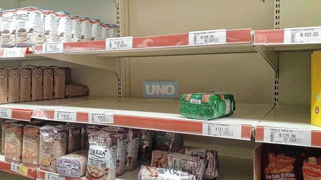 Entre los faltantes en locales de Paraná están harina, azúcar, yerba y aceite. Por ser productos de primera necesidad preocupa aún más el desabastecimiento