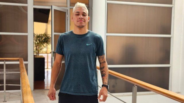 Francisco Solá habló de su pelea, contó cuáles son sus metas y realizó un repaso de cómo es su día a día como pugilista profesional. Francisco Solá habló de su pelea, contó cuáles son sus metas y realizó un repaso de cómo es su día a día como pugilista profesional.