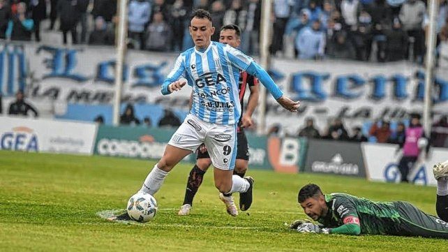 Patronato está perdiendo 1-0 ante Racing. Patronato está perdiendo 1-0 ante Racing.
